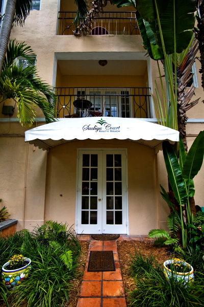 מיאמי ביץ' Sadigo Court Hotel מראה חיצוני תמונה